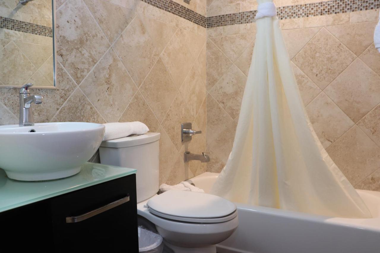 Curtis Inn & Suites ハリウッド エクステリア 写真