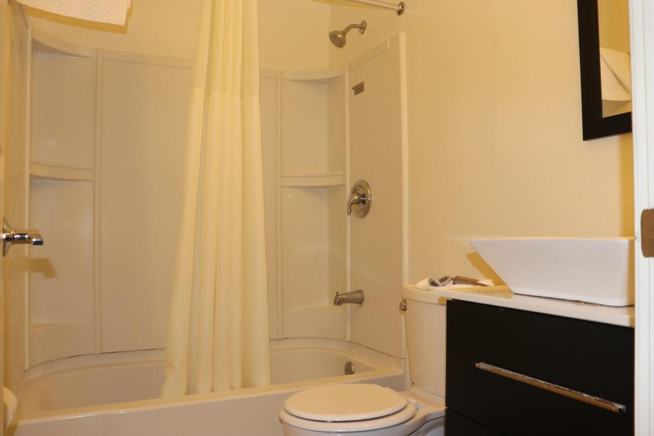 Curtis Inn & Suites ハリウッド エクステリア 写真